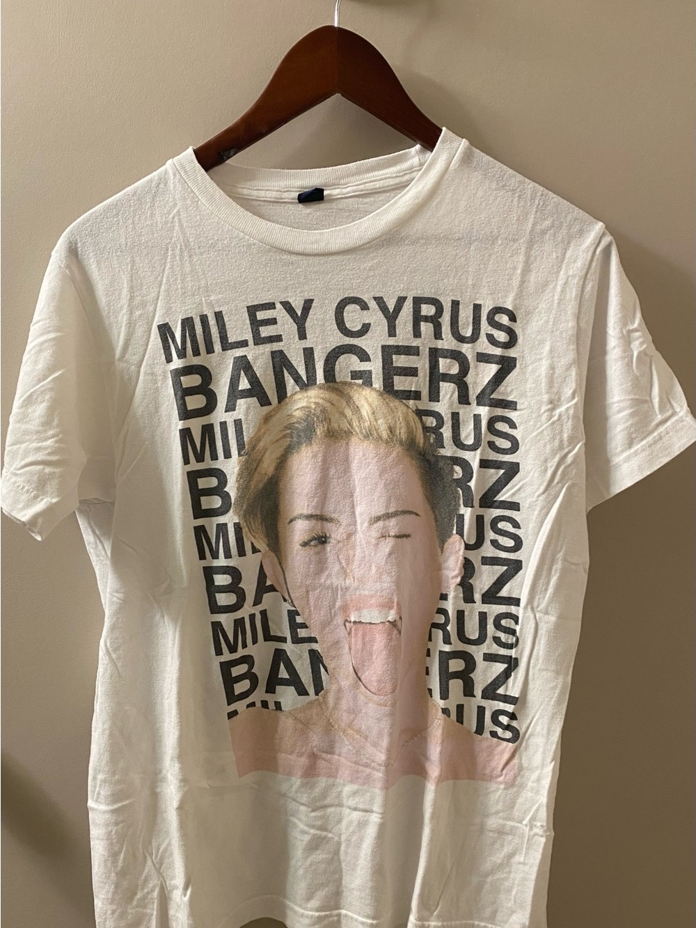 Miley Cyrus Bangerz 2014 Tour T-Shirt